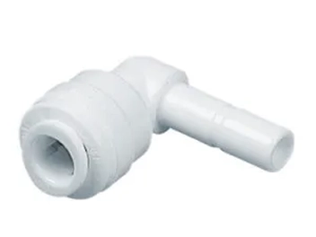 Conector en codo tubo-enchufe